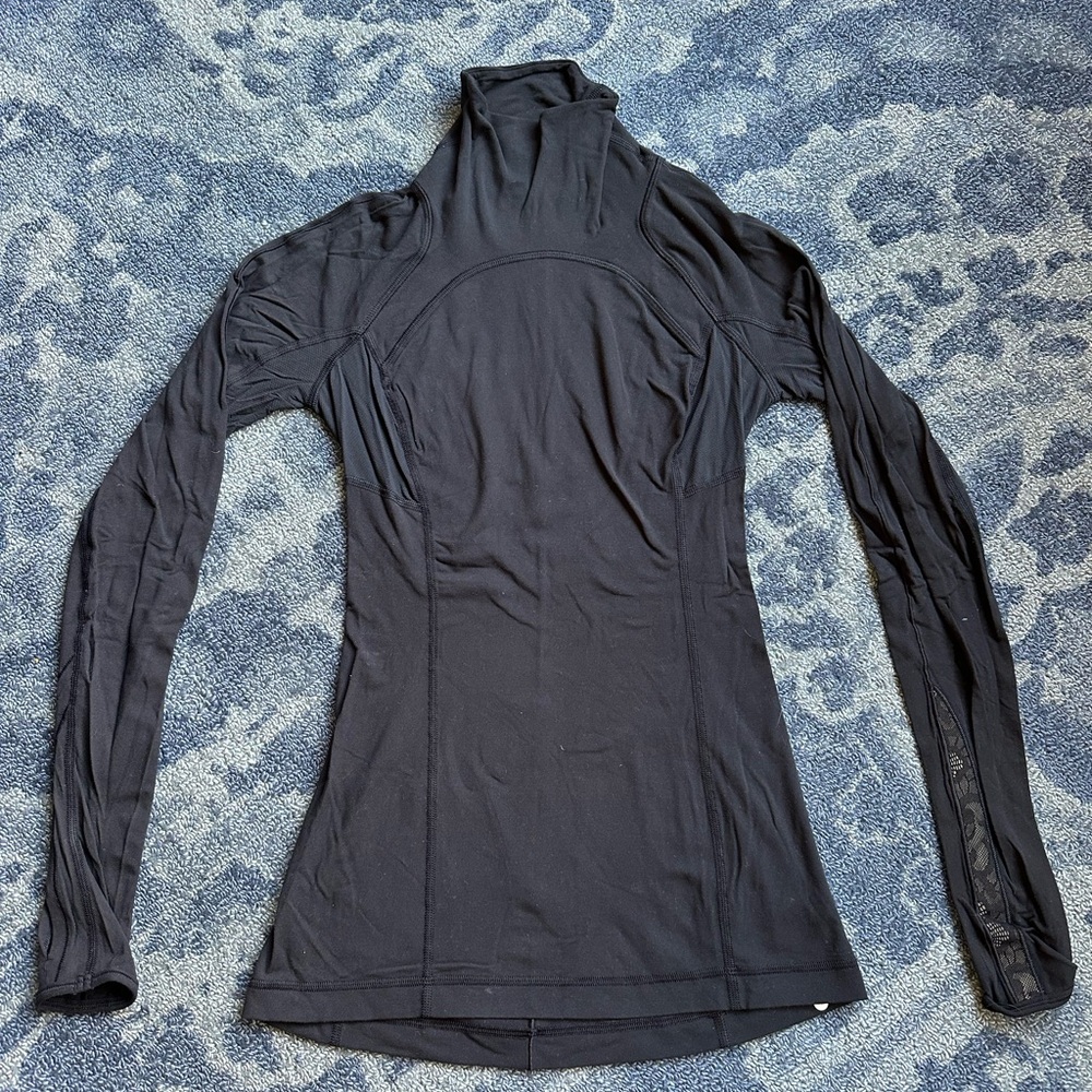 lululemon pullover long sleeve top black, size 2
